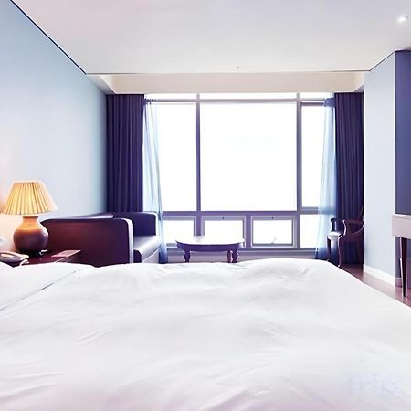 Hotel Homers Busan Bagian luar foto