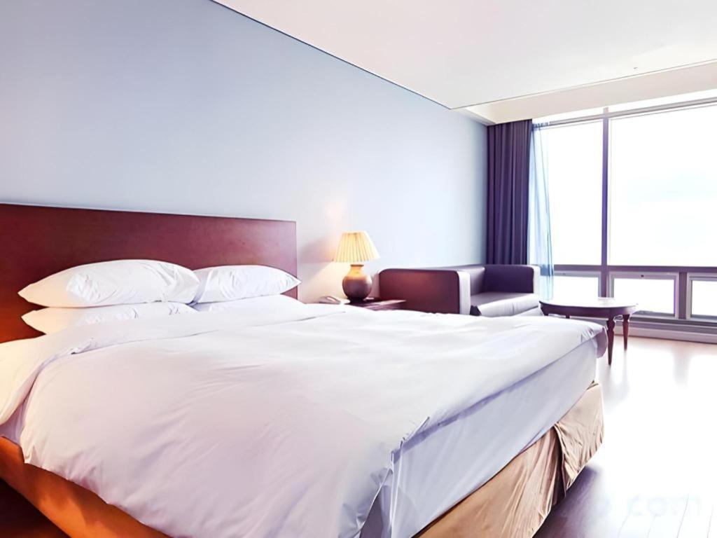 Hotel Homers Busan Bagian luar foto