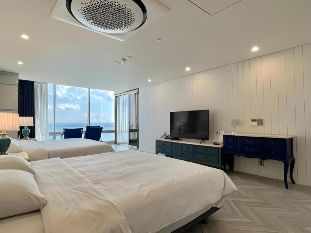 Hotel Homers Busan Bagian luar foto