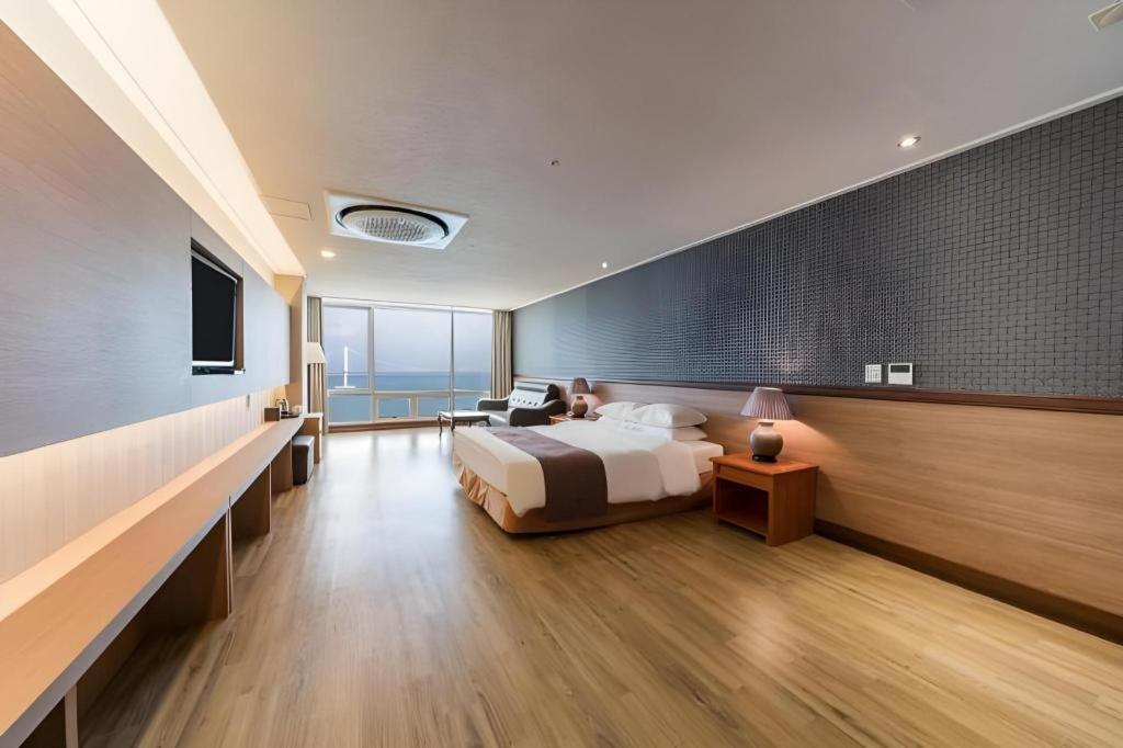 Hotel Homers Busan Bagian luar foto