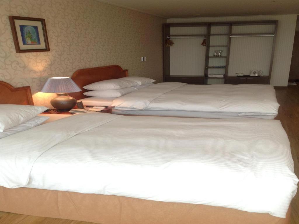Hotel Homers Busan Bagian luar foto