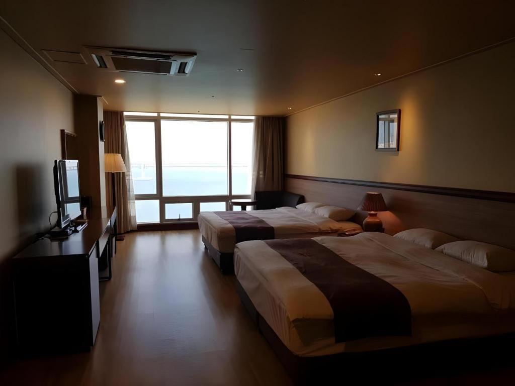 Hotel Homers Busan Bagian luar foto